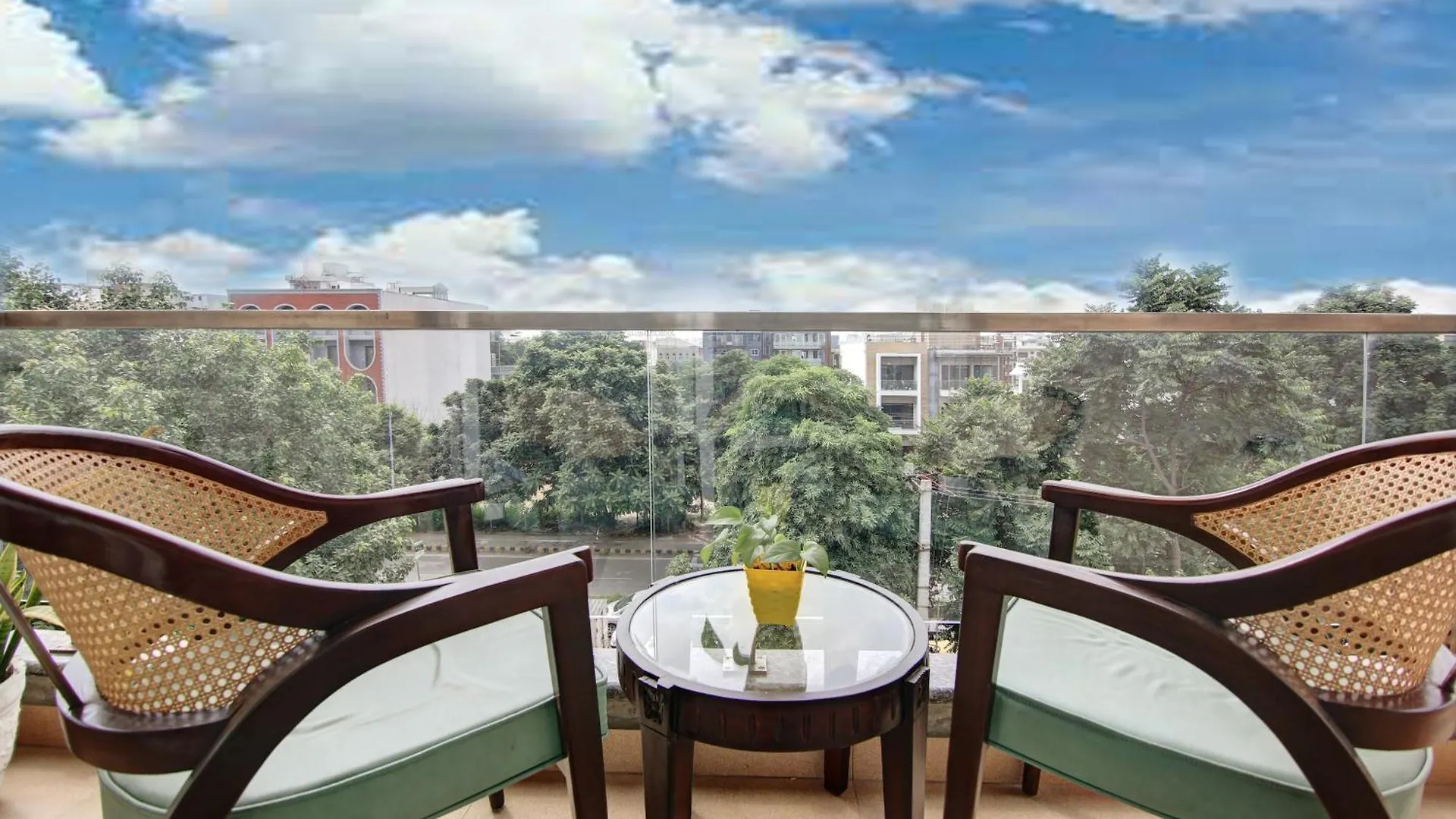 Limewood Stay Bliss - Boutique Hotel Gurgaon India